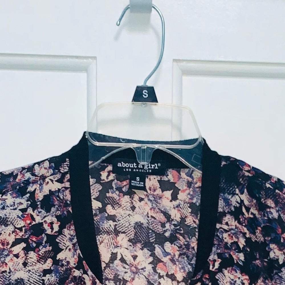 Spring Floral Jacket - Picture 2 of 3
